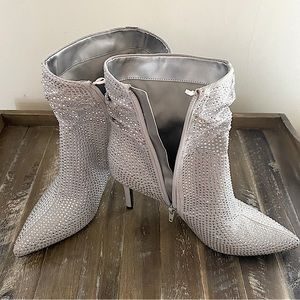 NWOT Nine West rhinestone dazzle booties